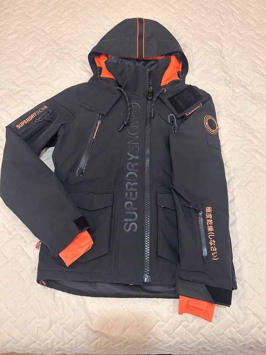 Superdry  к-т за ски - яке , гащеризон и ръкавици