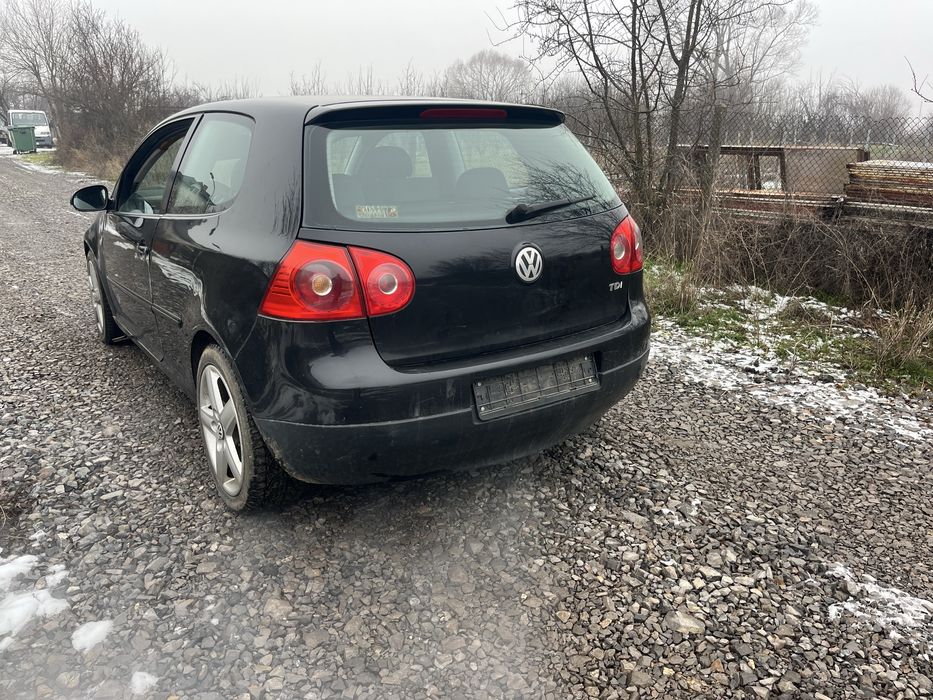 Голф 5 на части 2.0д 140к.с мотор бкд в талона писан без номер