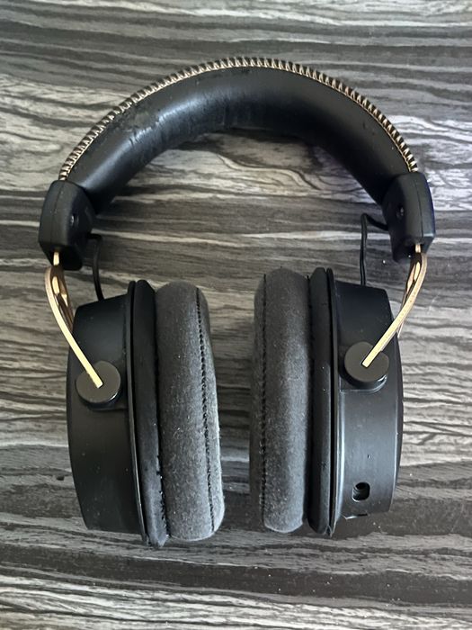 Наушник hyperx alpha