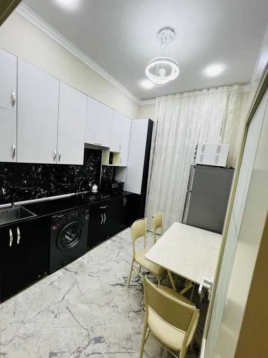 Продается 2х комнатная квартира, Район Янги Хаёт, Метро 3 станция,0837