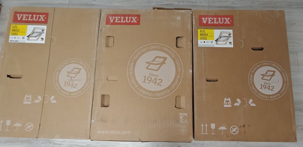 Vând 3  ferestre VELUX noi, complete nedesfăcute, 78x98 cm