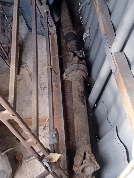 Карданный вал газ 52 советского качества!