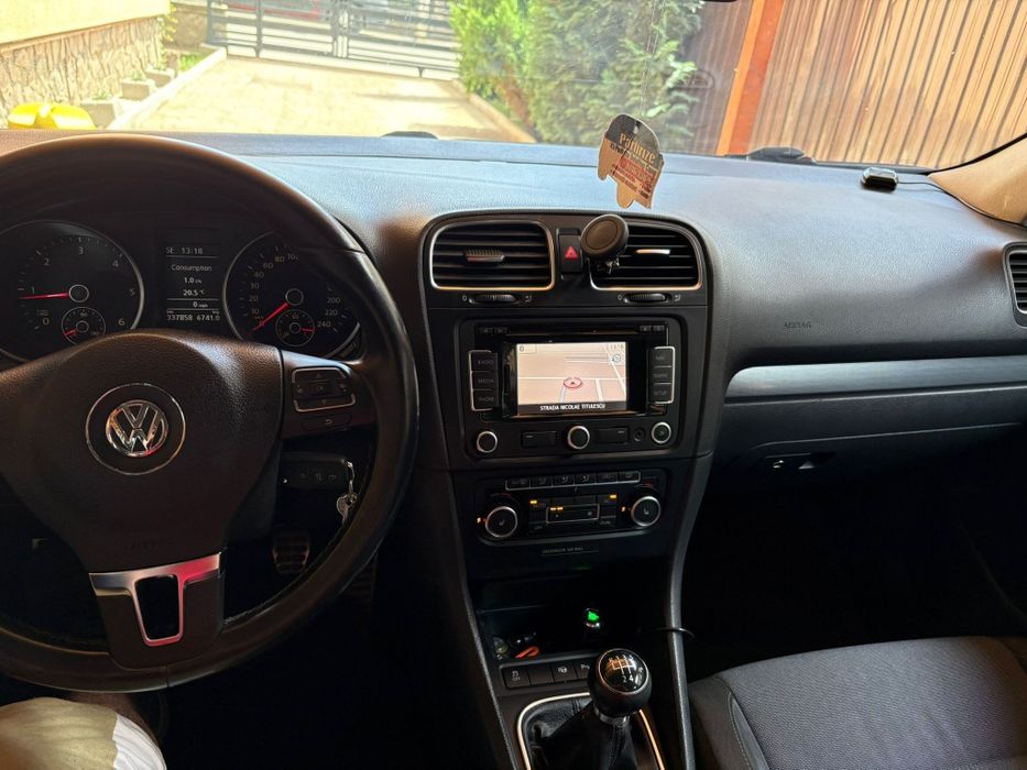 Volkswagen Golf VI