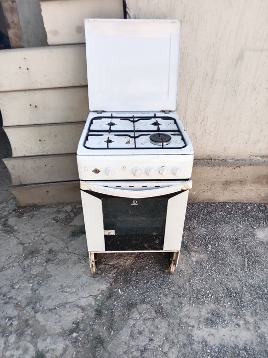 Продам срочно газ плита