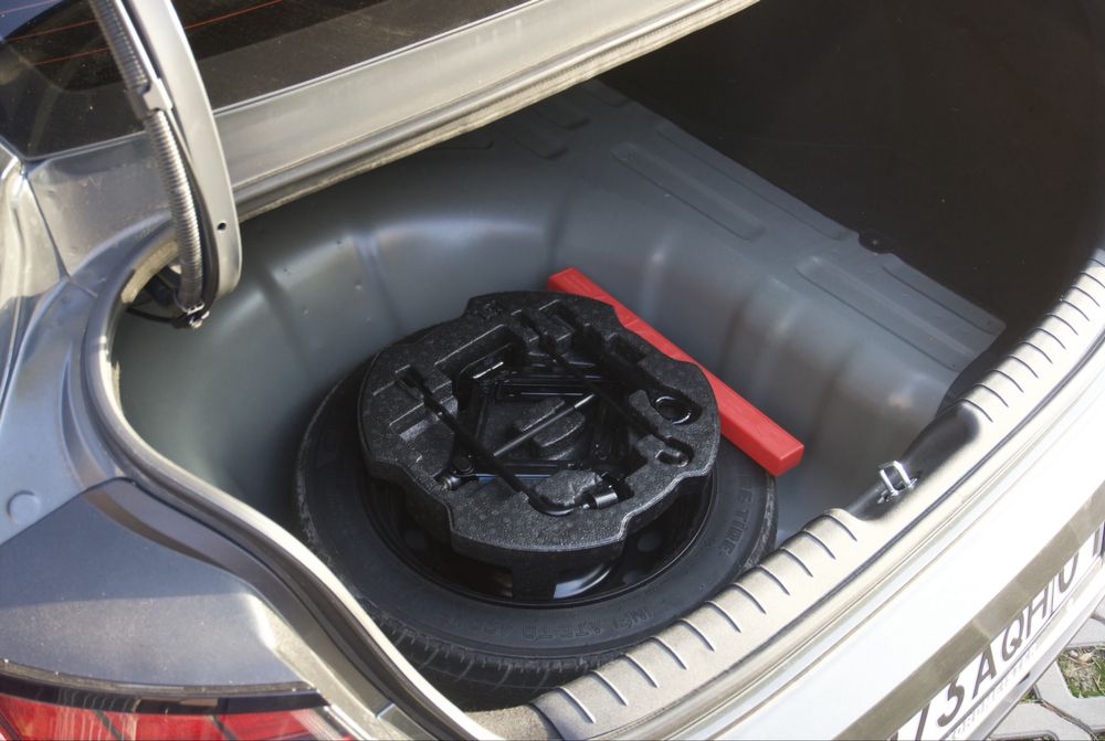 срочно Hyundai Elantra 2024