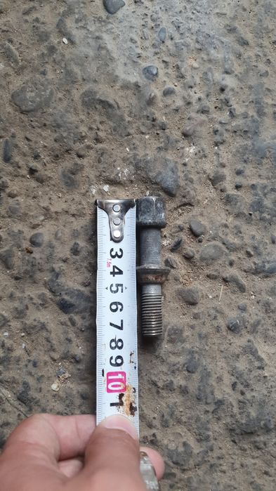 Болты от Мерседес