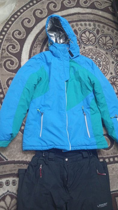 Продам лыжный костюм