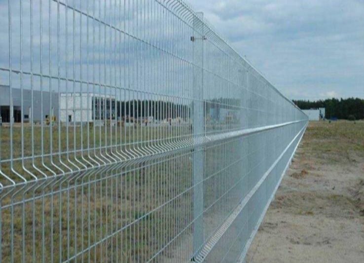 Gard plasa bordurata