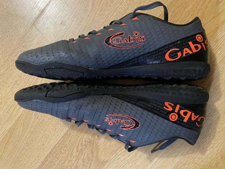 Ghete de fotbal sintetice "Gabis",