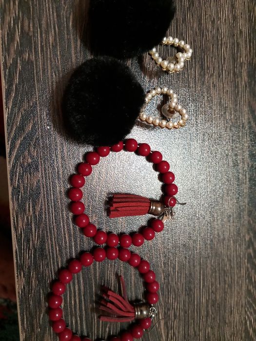 15 чифта обеци + колие