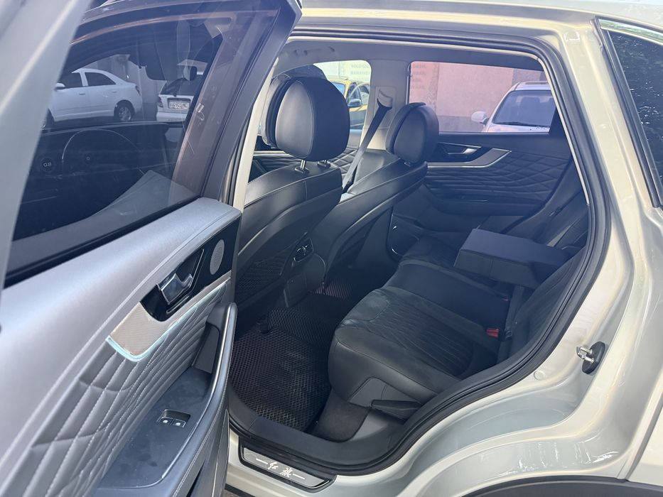 Hongqi HS5 Full 2022