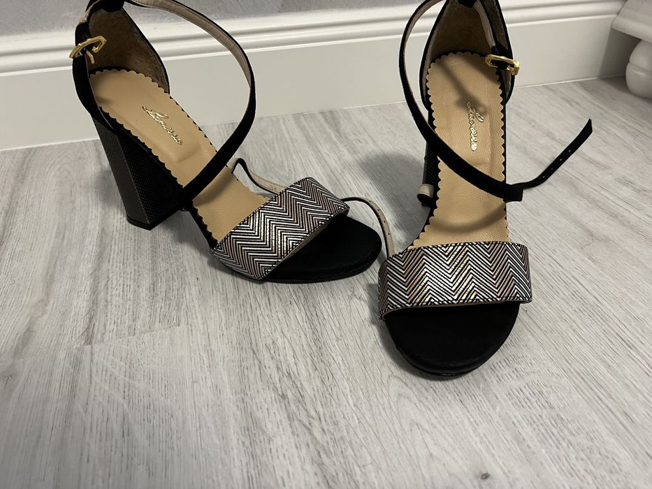 Vand Sandale piele , nr 36