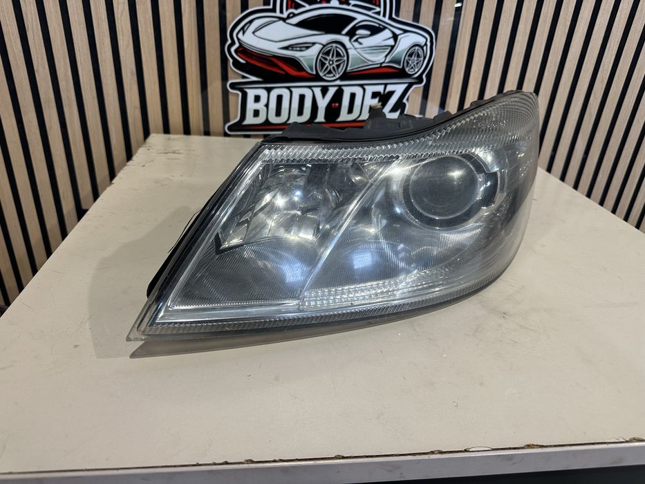 Far stanga Skoda Octavia 2 facelift bi xenon adaptiv de Europa