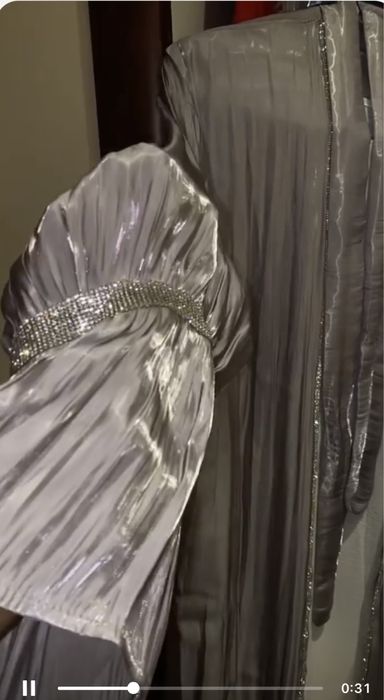 Продам шикарное платье Абая