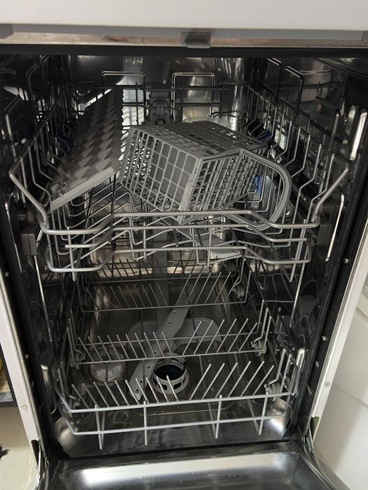 Посудомоечная машина Indesit