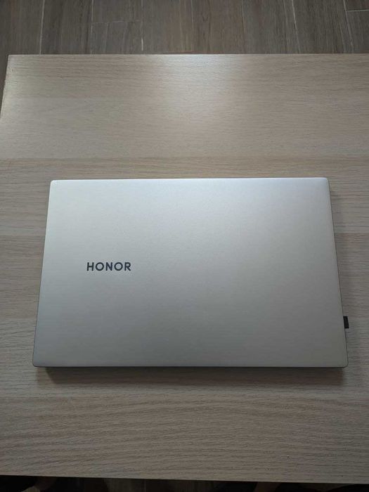 Лаптоп Honor Magicbook 15 - Ryzen 5 4500U, 8GB RAM, 256GB SSD