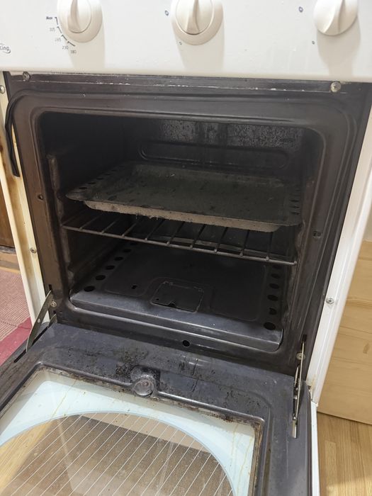 Газовая  плита , King .