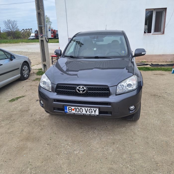 Vând Toyota rav 4