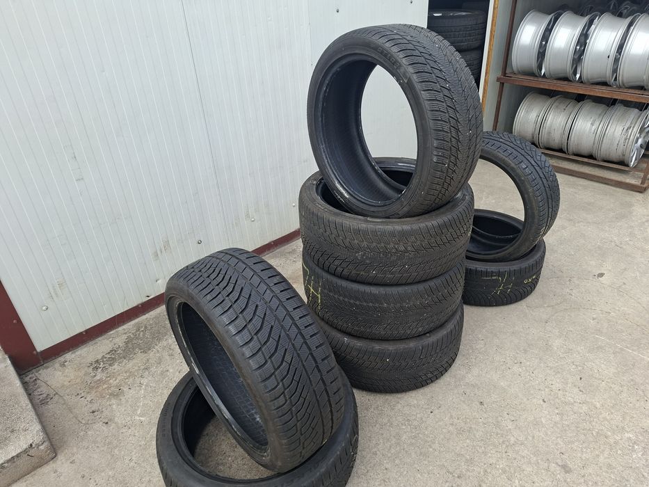 150 lei bucata! De vanzare anvelope M+S/IARNA 235 35 r19 Michelin/ 245 40 r19 Atlas / 235 40 r19 Falken