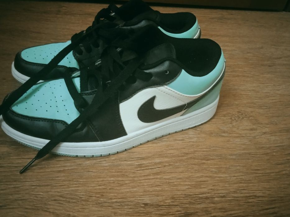 Кроссовки снекерс