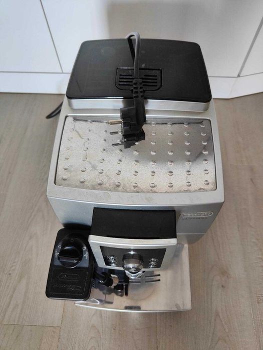 Espressor automat De'Longhi Cappuccino ECAM 23.460.B