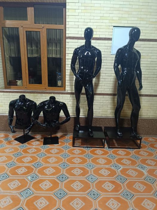 Срочно продам манекены