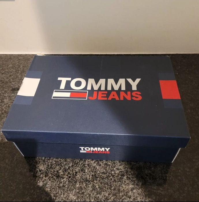 Спортни обувки Tommy Jeans