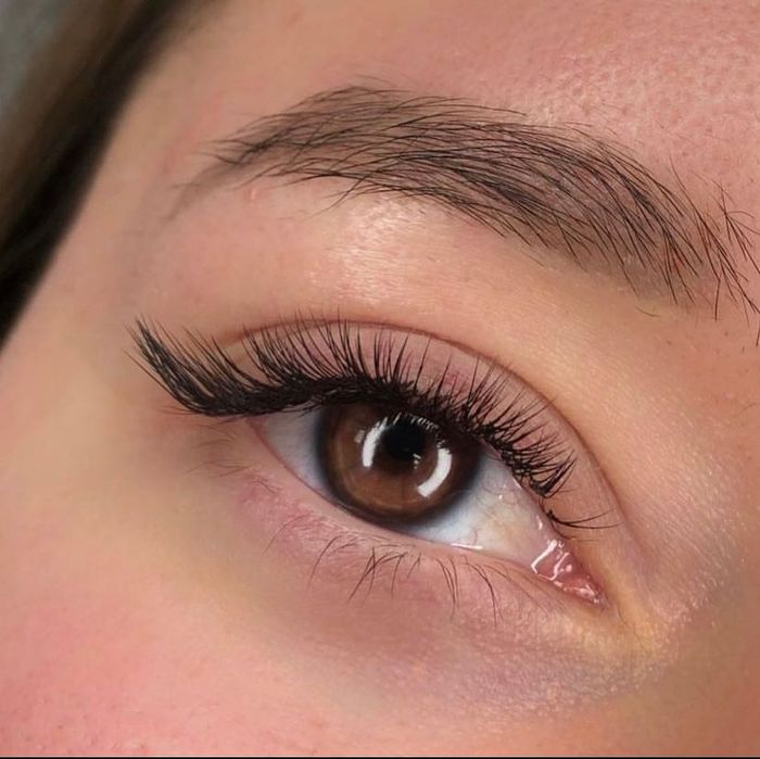 Наращивание и ламинирование ресниц + бровей Шугаринг+Депиляция Бикини