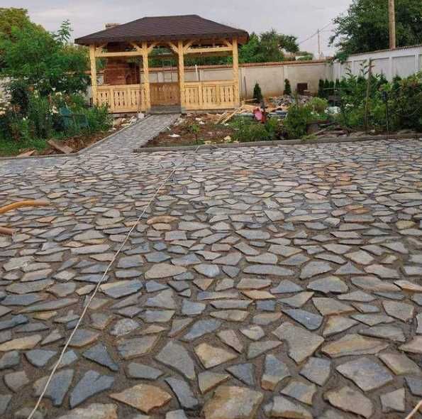 Piatra Naturala de Munte