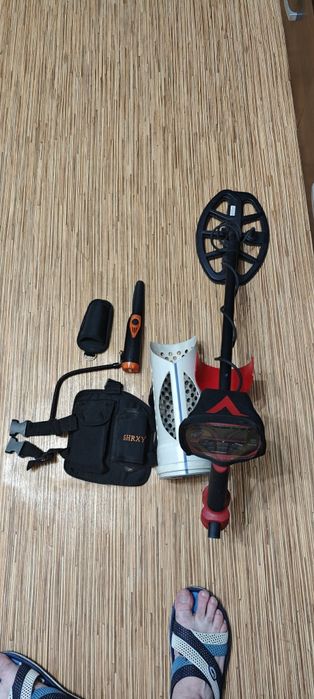 Металлоискатель Minelab vanquish 440