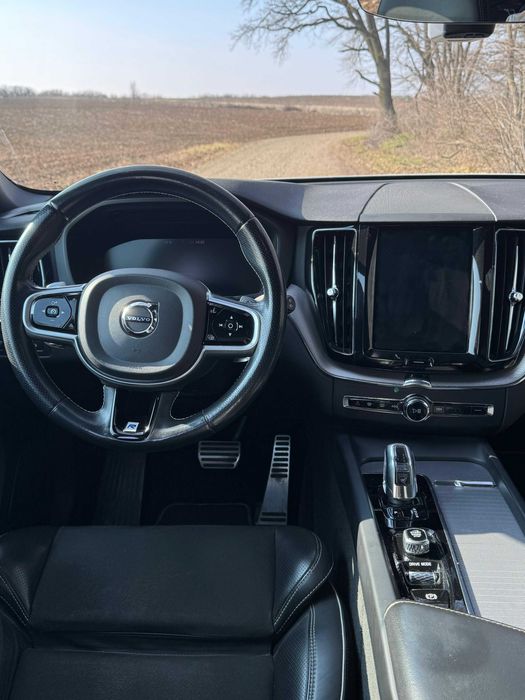 Volvo XC60 - T8 R-Design 2019 - plug-in hybrid (tva deductibil)