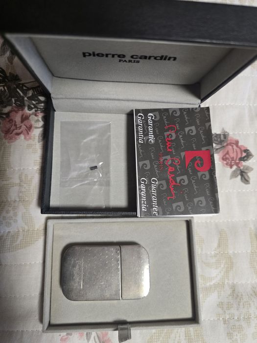 Запалка Pierre Cardin с мек пламък