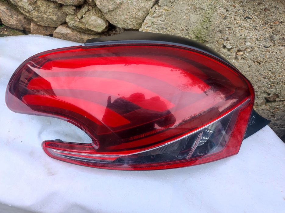 Ляв стоп за Пежо-208