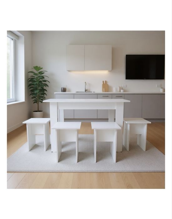 Продам стол и 4 табурета