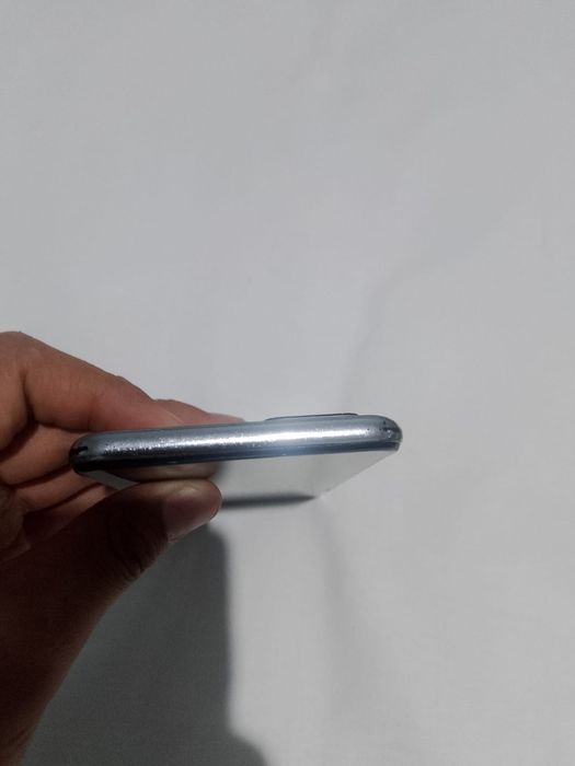 Oppo a74  128/8гб