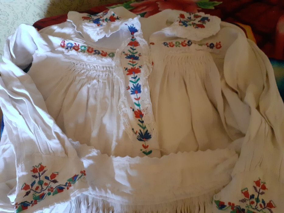 Costum popular autentic