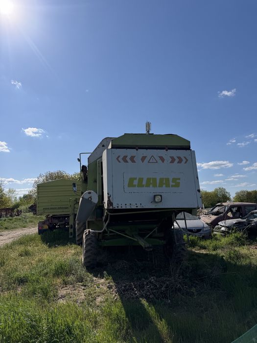 CLAAS  Dominator 106