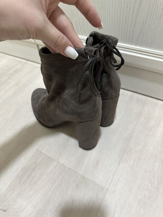 Ботильоны продам