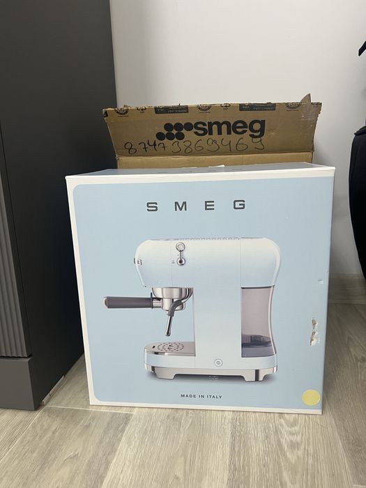 Smeg кофе машинка