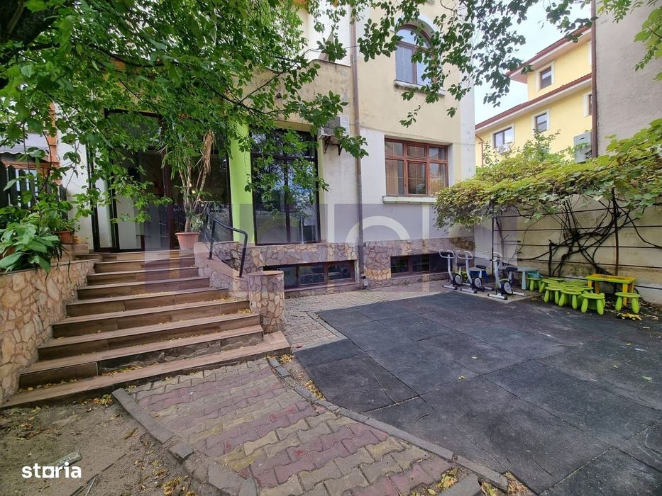 De Inchiriat Vila  D+P+1+2 + Curte | Zona Parcul Carol