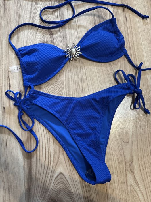 Нов бански от 2 части в син цвят