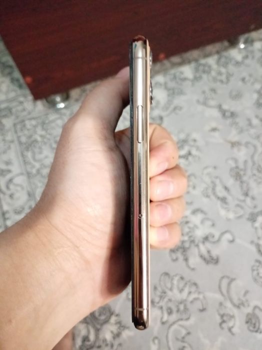 Продаю 11 про свой