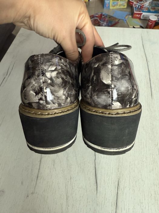 Дамски обувки 37