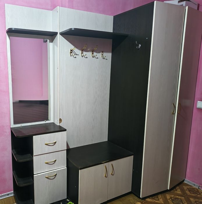 Продам прихожку, КШТ