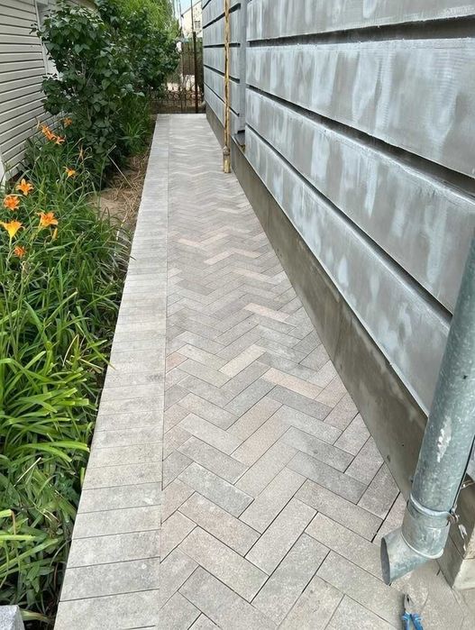 Гранит куртинский в наличии, ступени, плитка