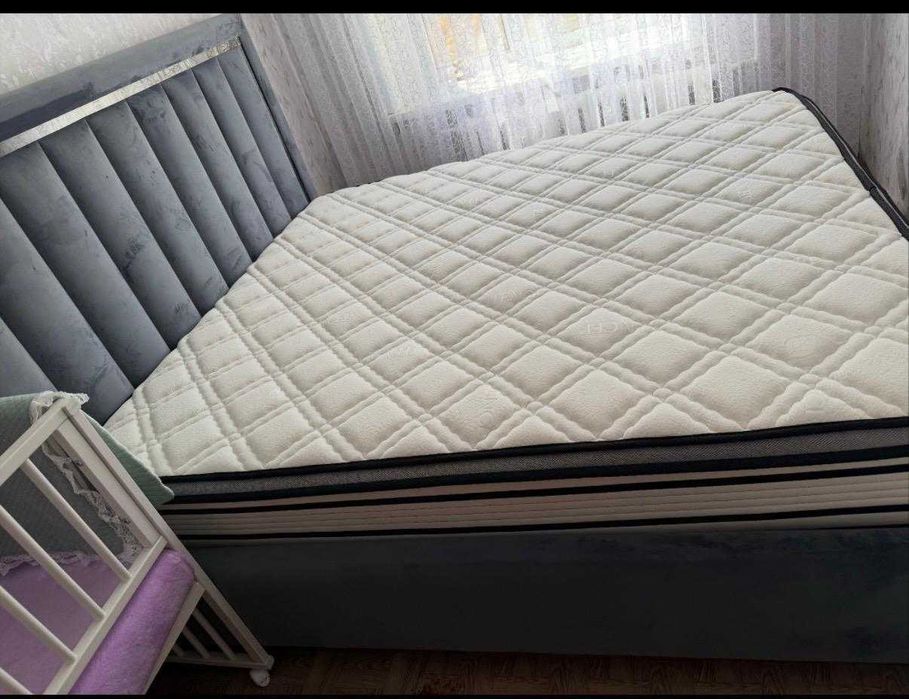 Двуспальная кровать 180х200