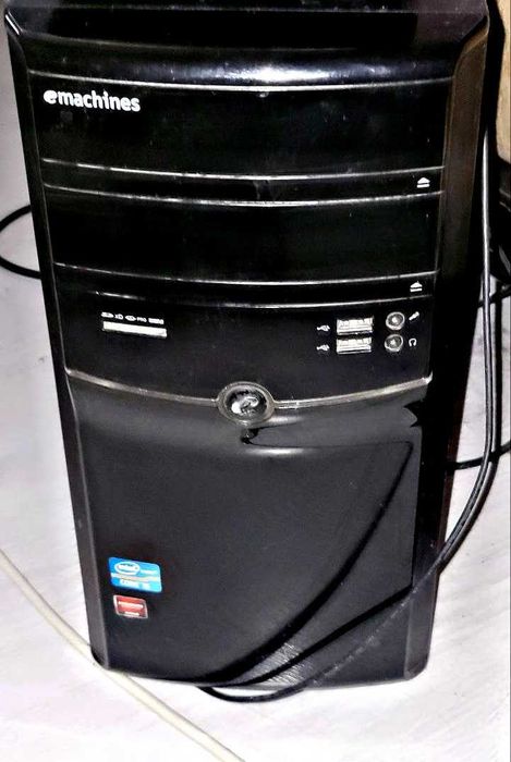 Продам компьютер домашний Emachines