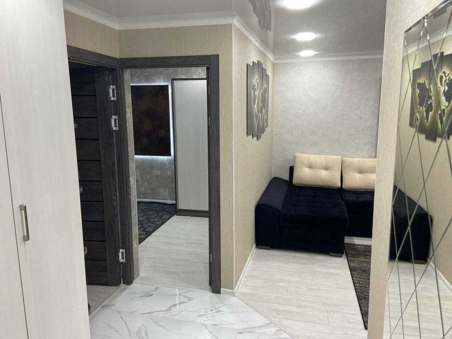 2-кварталда (Торговый центр) EVRO HI-TECH квартира кизларга без маклер