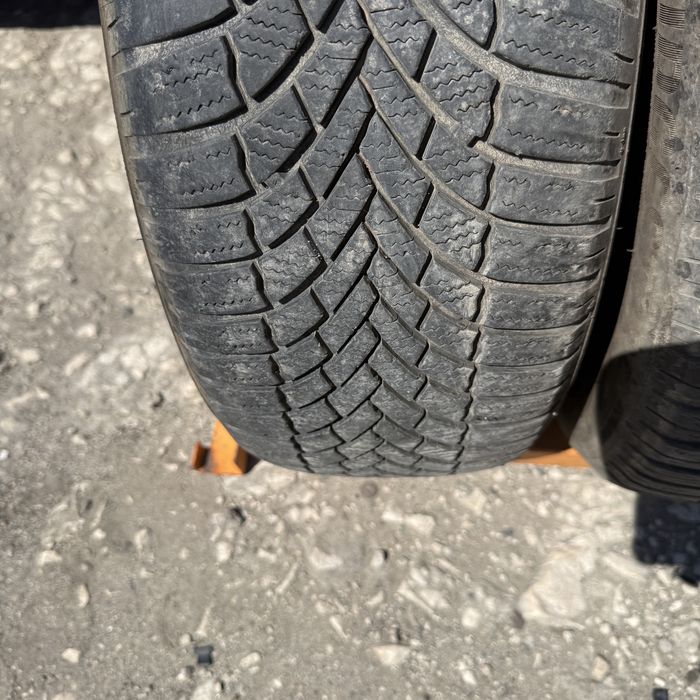 2 броя зимни гуми Bridgestone 205/55 R16 Dot 3919 ном 728