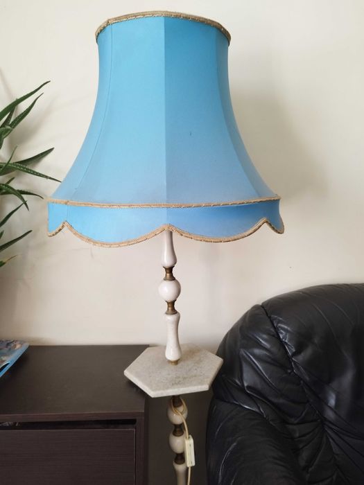 Ретро лампа от мрамор